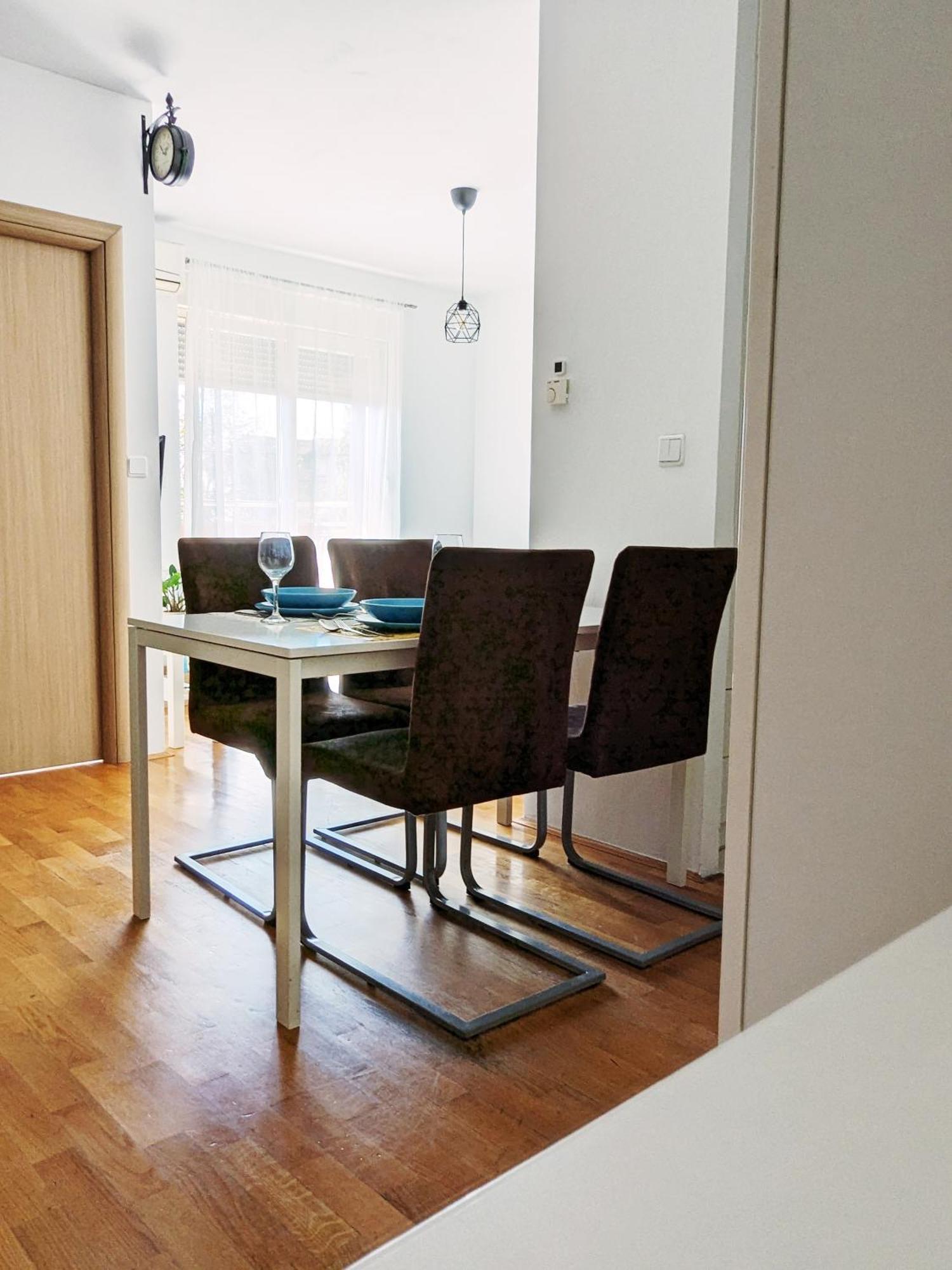 Velika Mlaka Doma-Lu Apartment-Near Airport And Highway- Free Parking מראה חיצוני תמונה