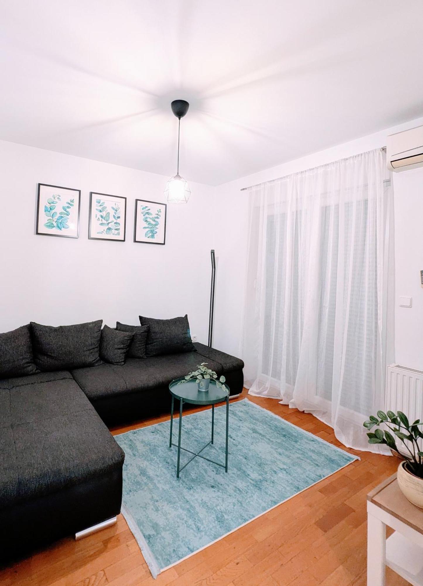 Velika Mlaka Doma-Lu Apartment-Near Airport And Highway- Free Parking מראה חיצוני תמונה